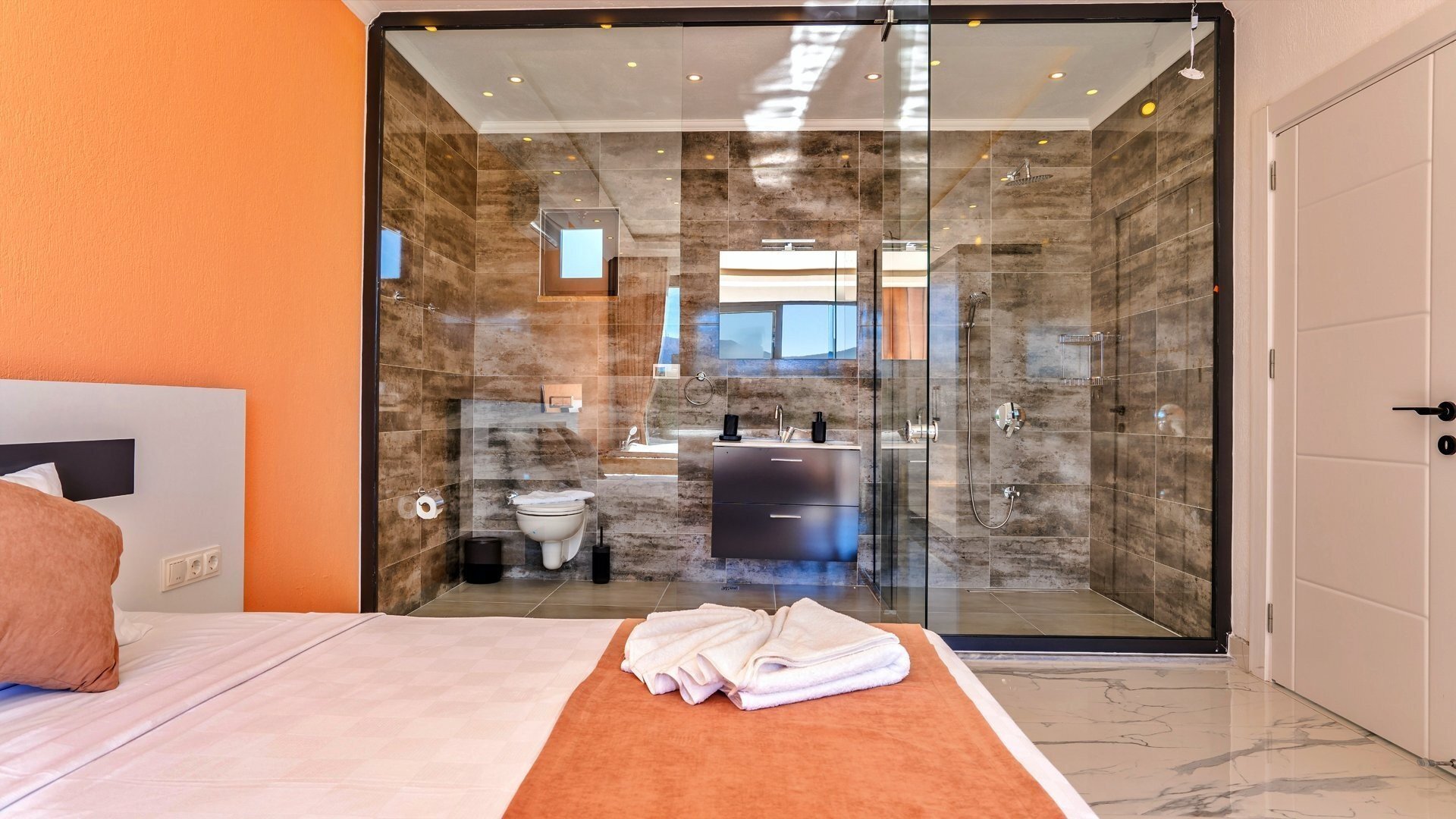 VBK53084 Villa Booking