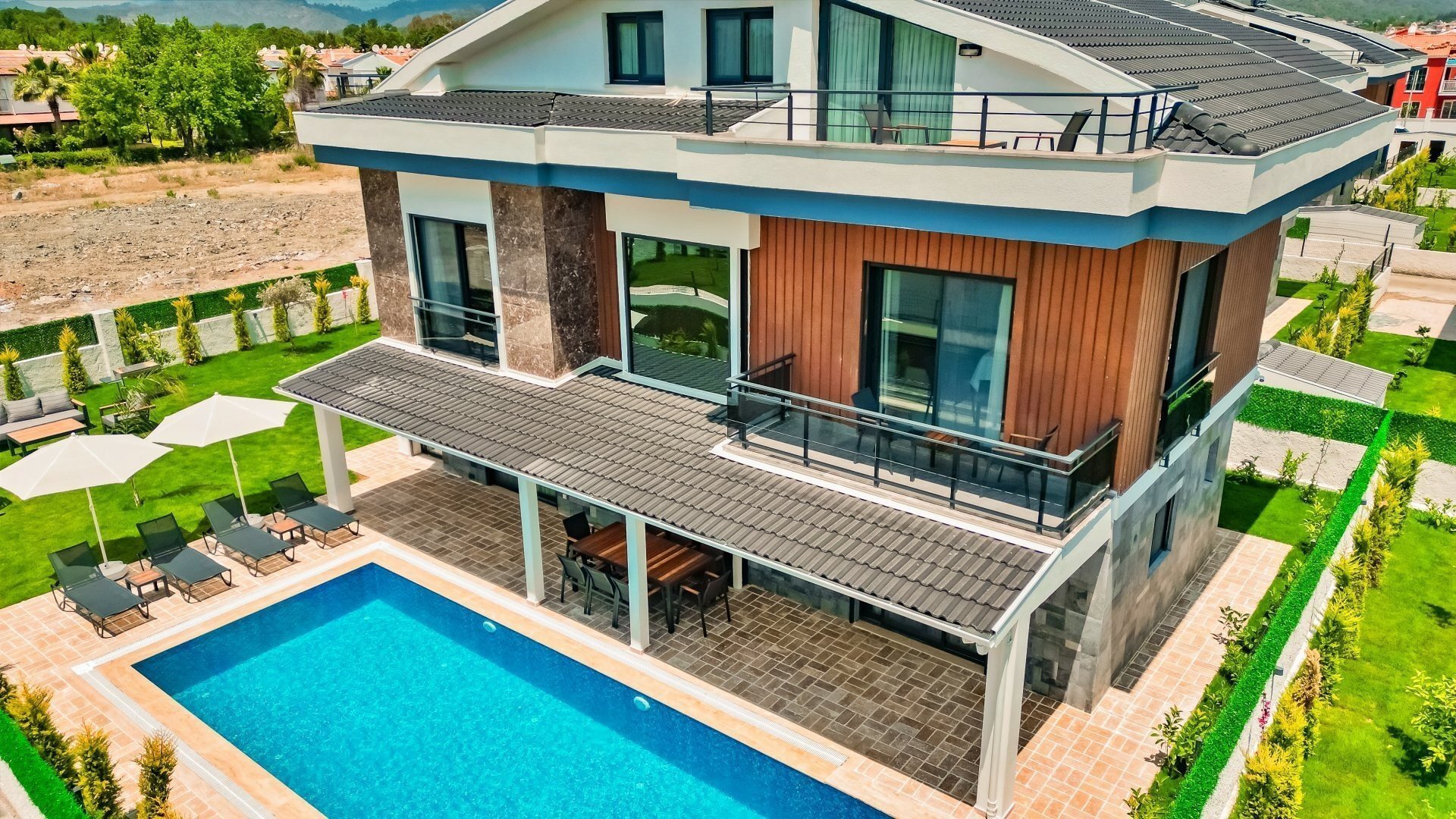 VBK52883 Villa Booking