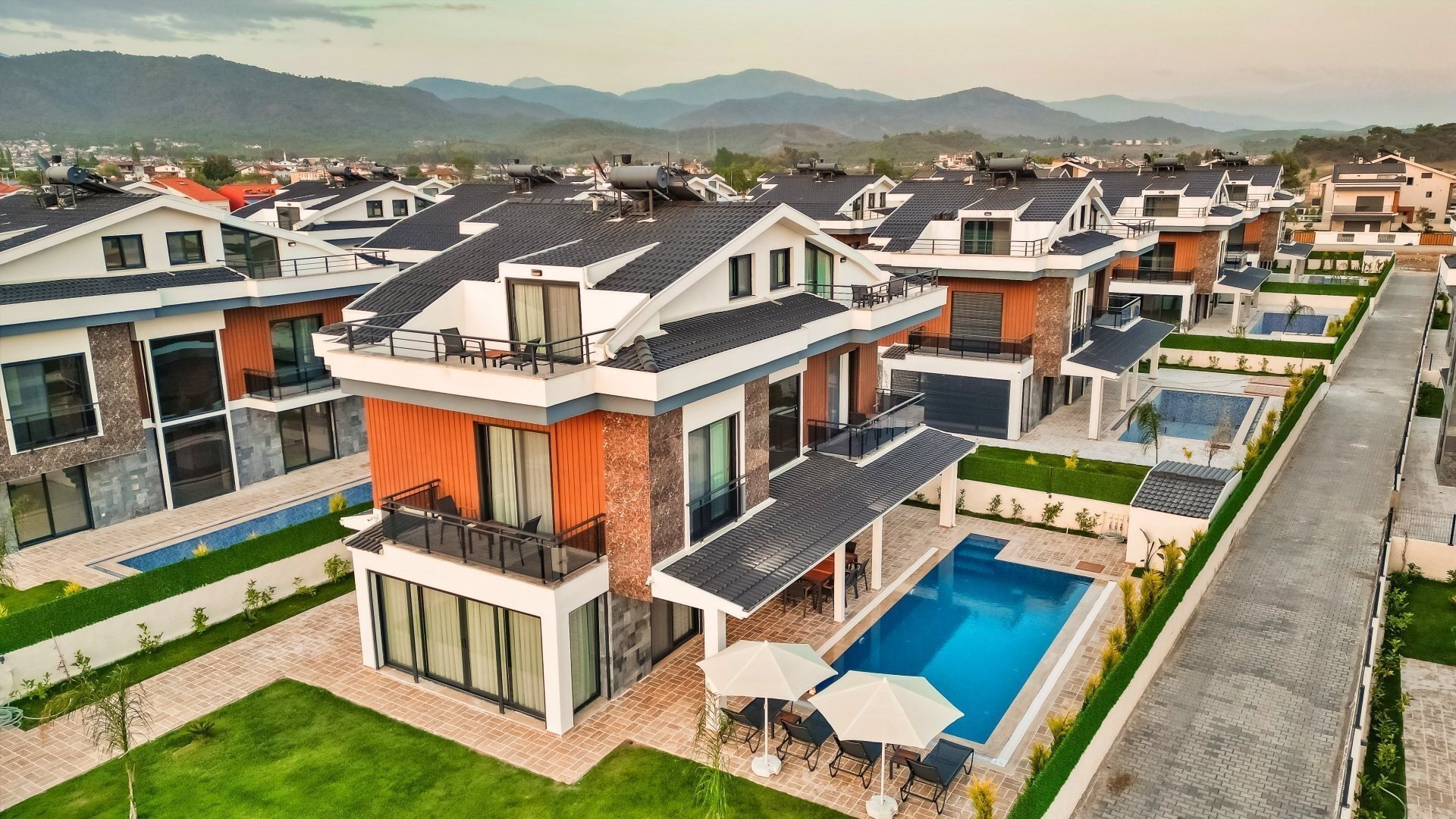 VBK52883 Villa Booking