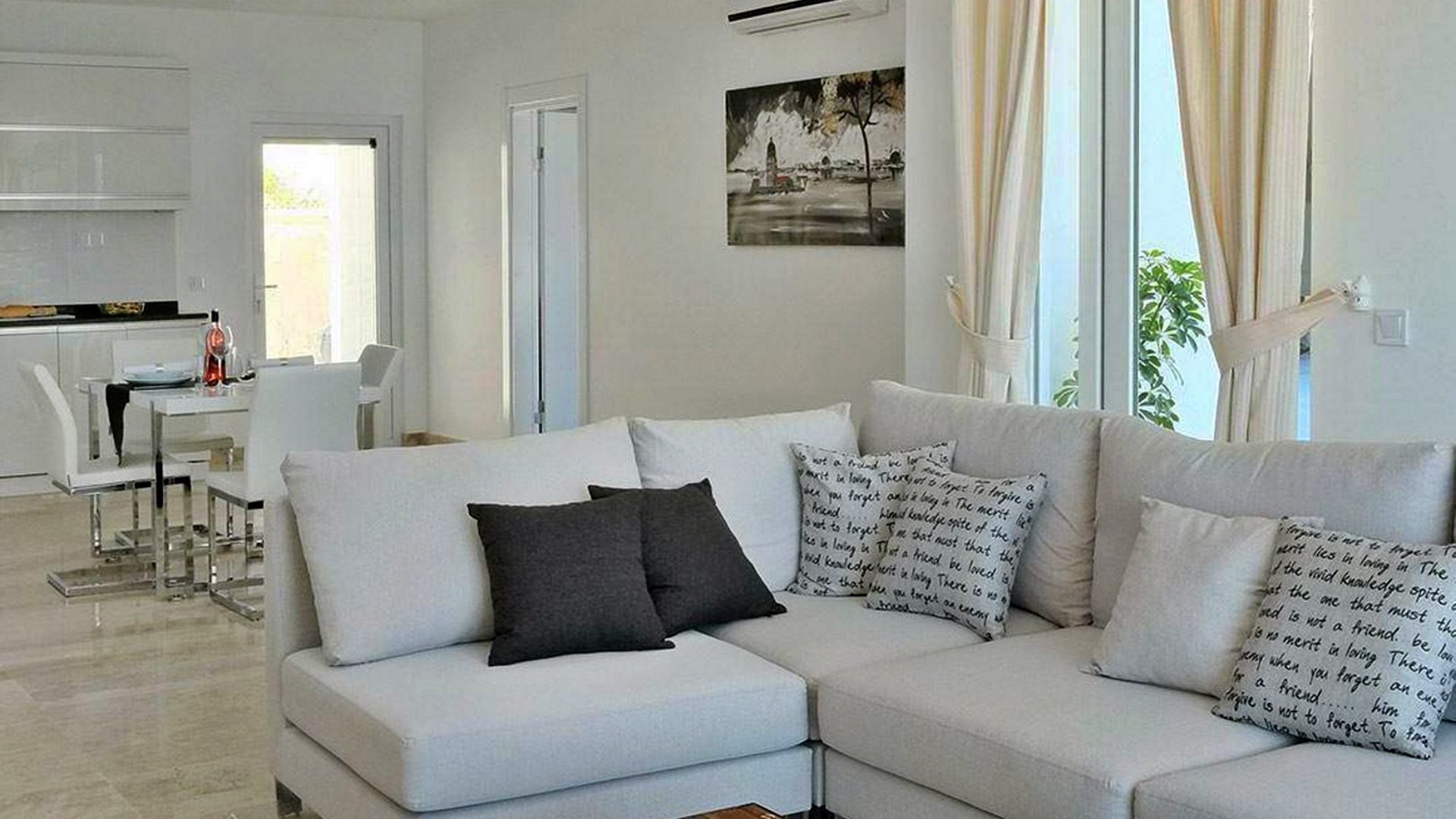 VBK17607 Villa Booking