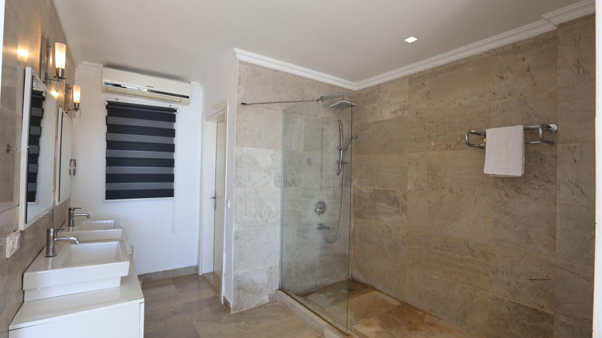 VBK17607 Villa Booking