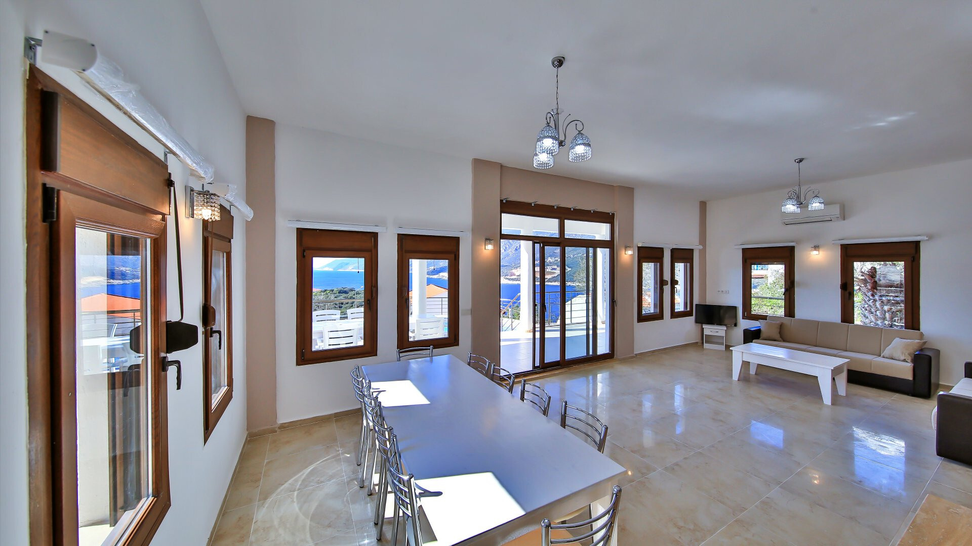 VBK44423 Villa Booking