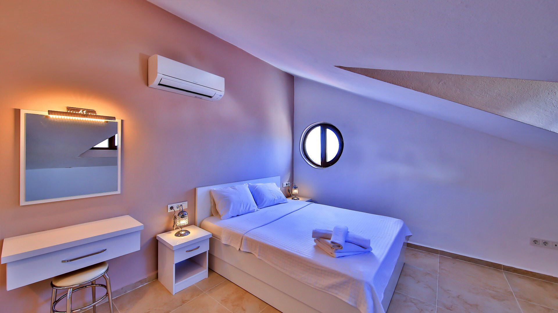 VBK44423 Villa Booking