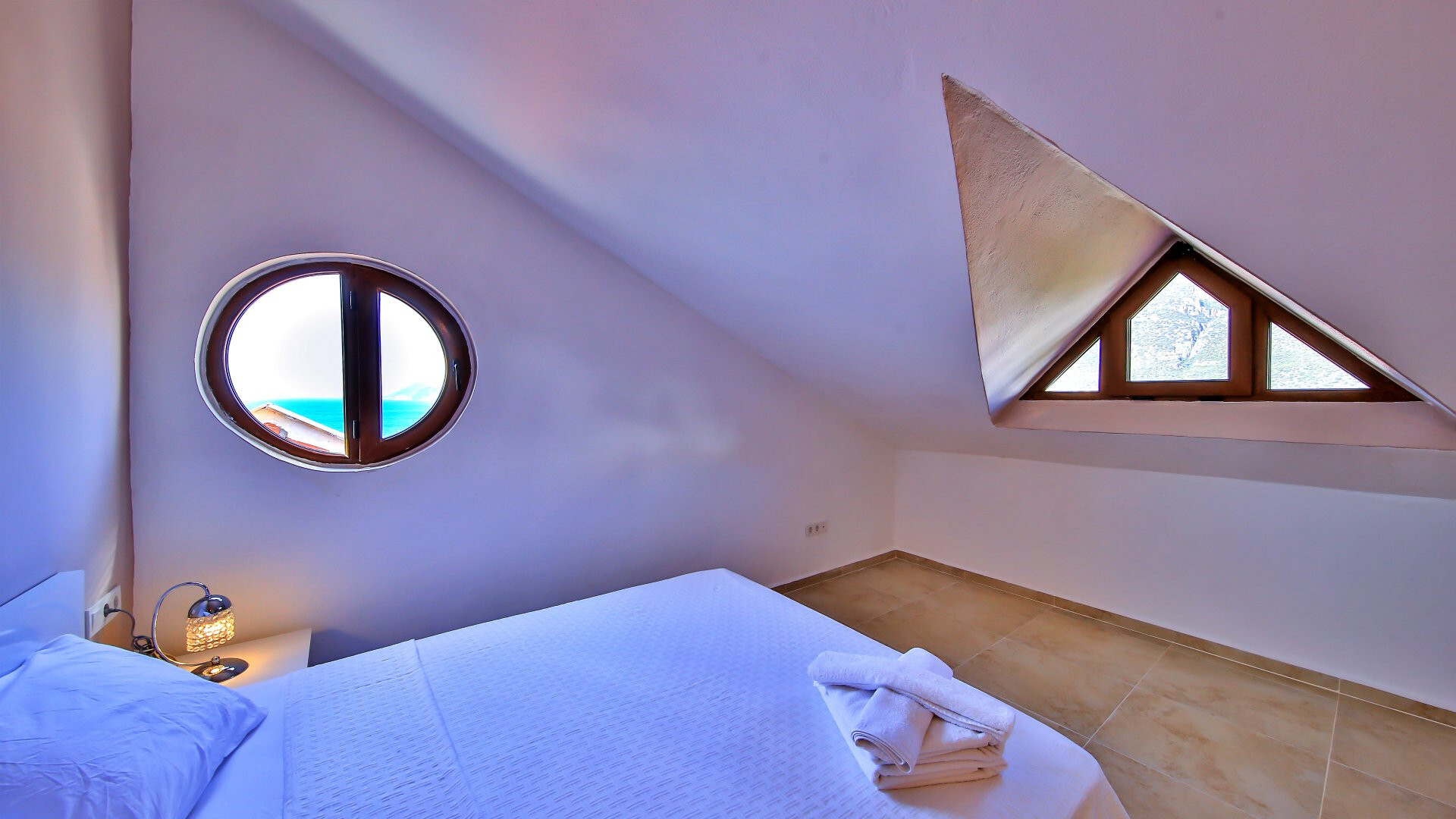 VBK44423 Villa Booking
