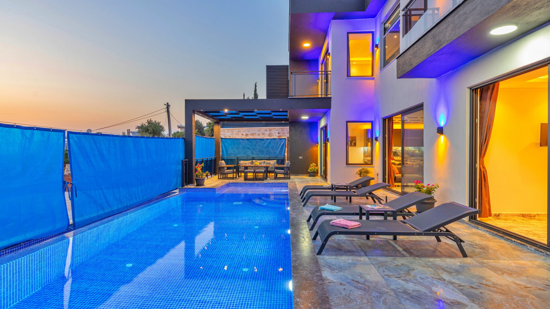 VBK93423 Villa Booking