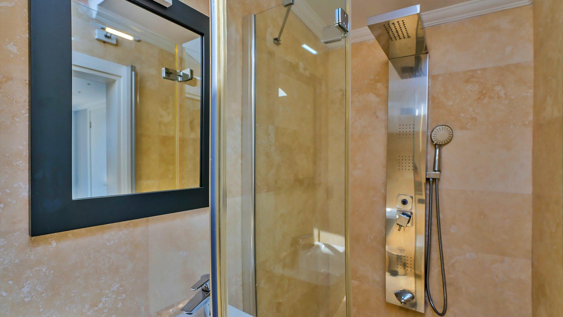 VBK18649 Villa Booking