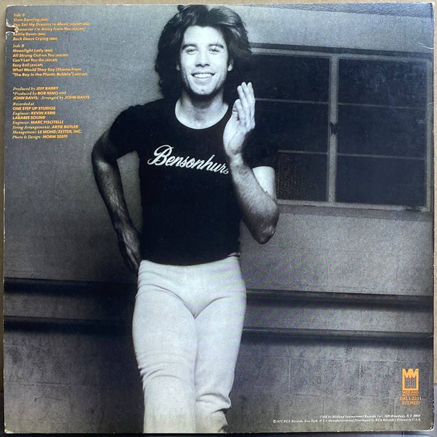 John Travolta — «Can't Let You Go» — виниловая пластинка LP — США, 1977 «Midland International» — оборот