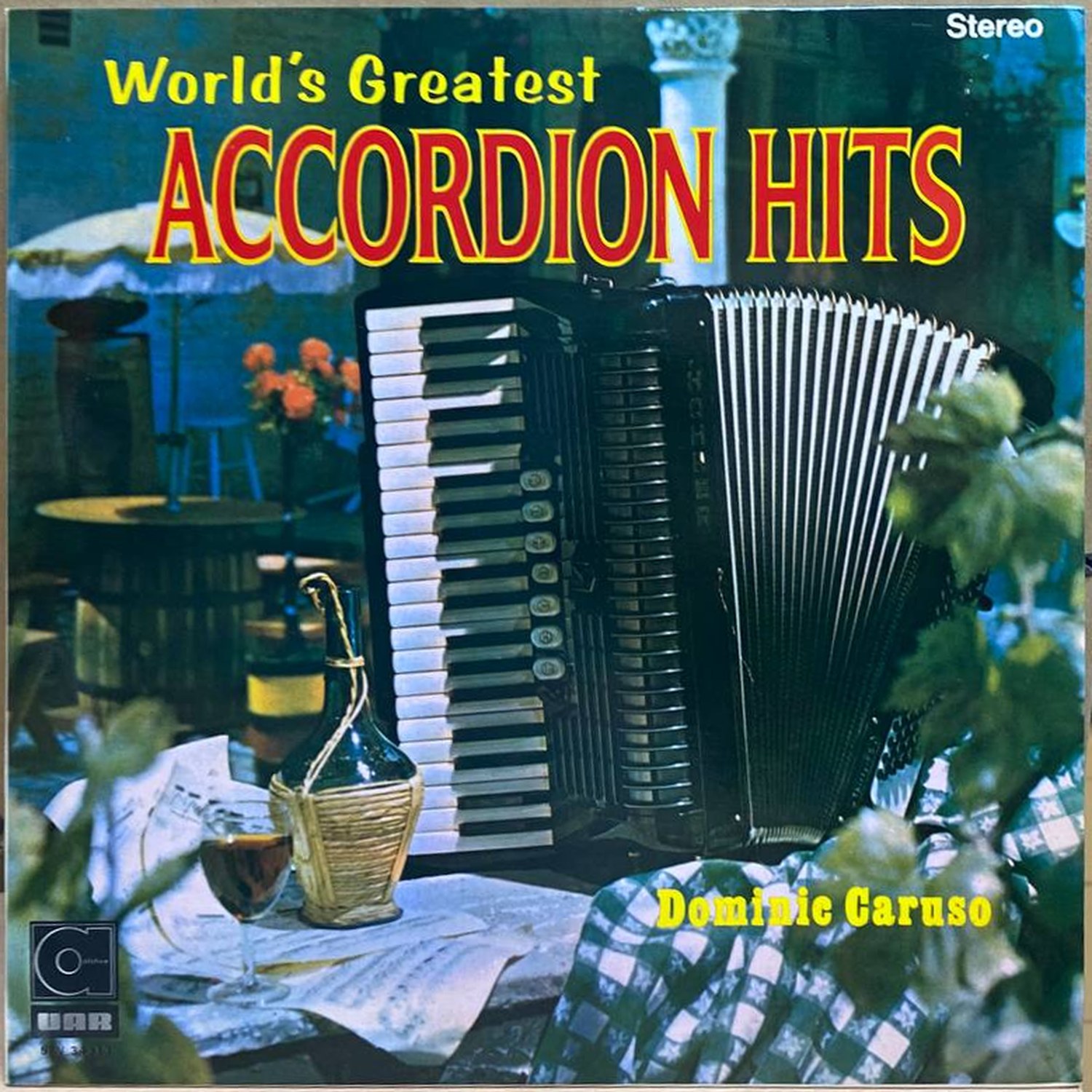 Dominic Caruso — World's Greatest Accordion Hits, винил — лицевая сторона конверта