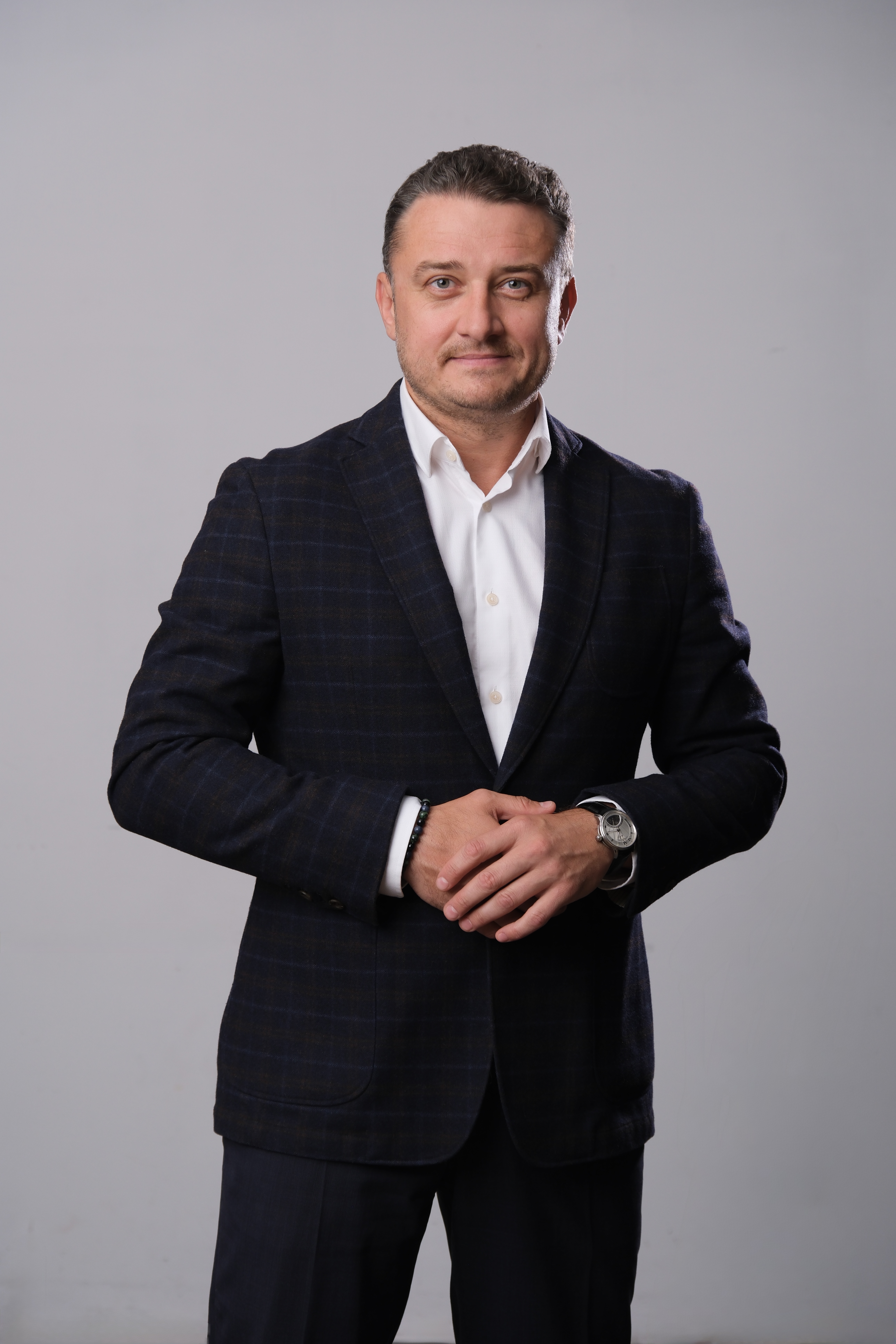 Денис Долженко - деловой портрет