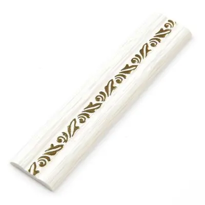 Накладка ПВХ 30х5х2400мм Д-03 белая золото