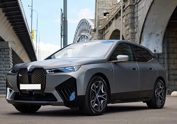BMW iX
