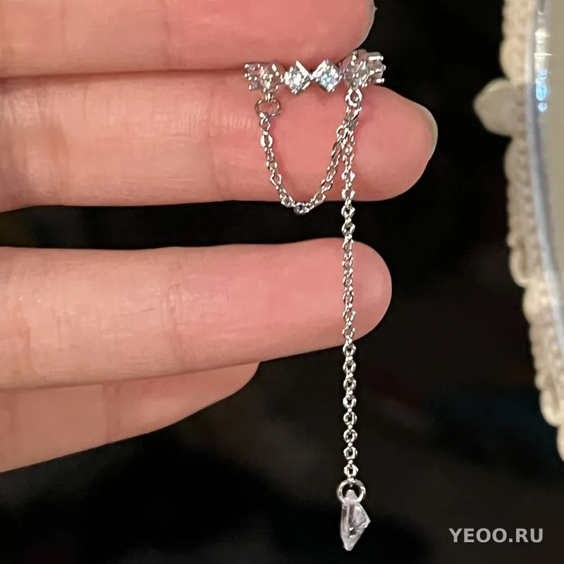Серьги-клипсы длинные с кисточками и цирконием, металлические