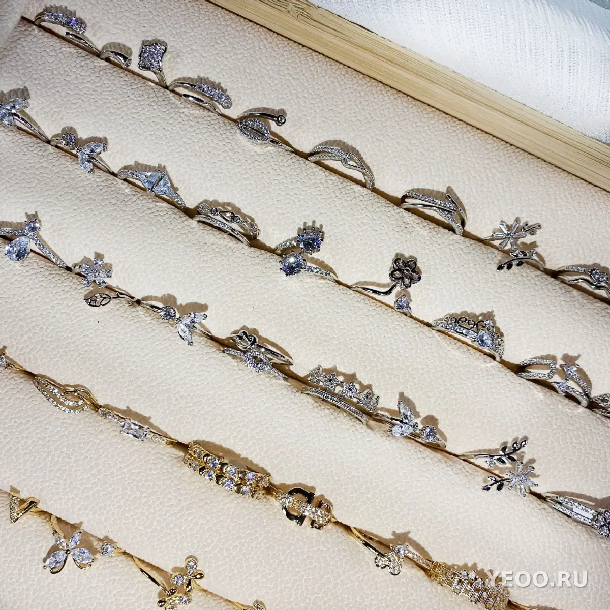 Кольцо женское 18K, частично открытое, с цирконием, регулируемое