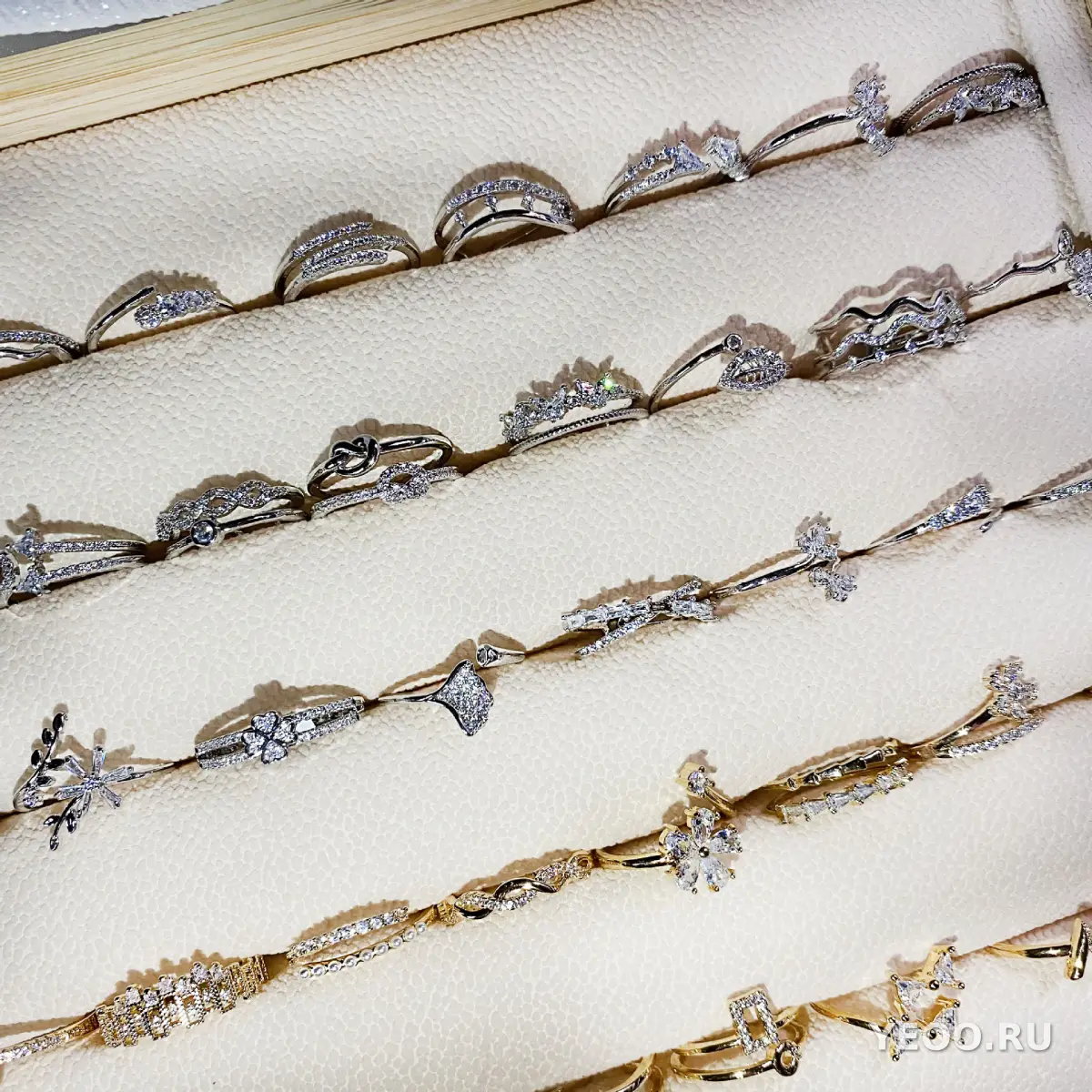 Кольцо женское 18K, частично открытое, с цирконием, регулируемое