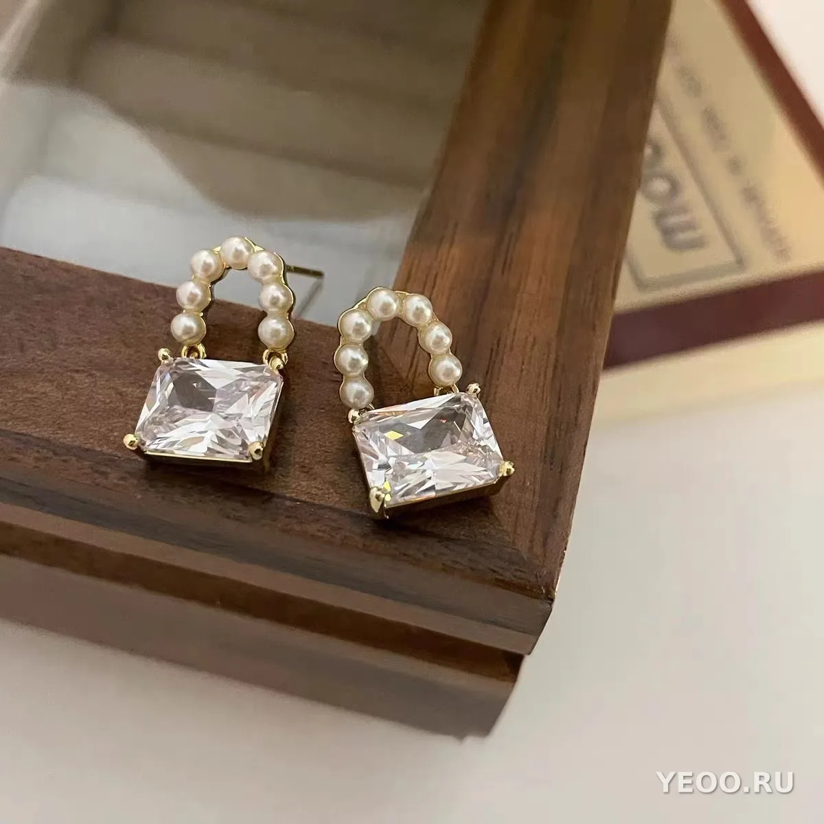 Сережки-подвески цветочные с кисточками на серебряной основе
