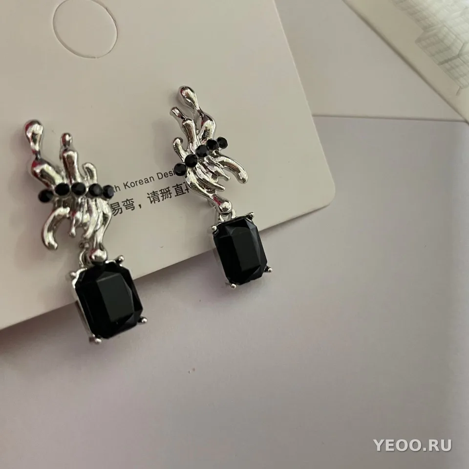 Сережки-подвески цветочные с кисточками на серебряной основе