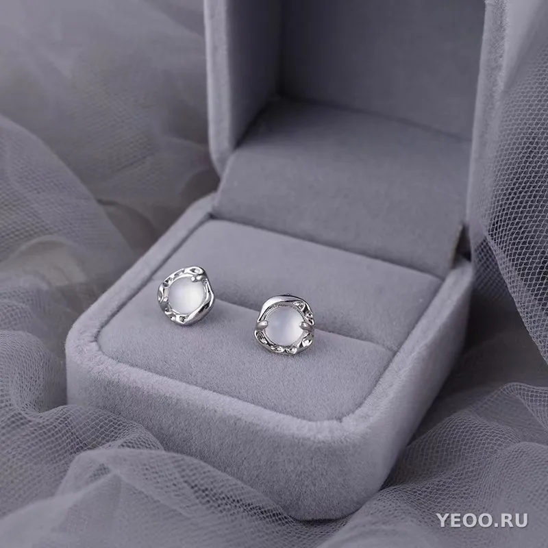 Сережки-подвески цветочные с кисточками на серебряной основе