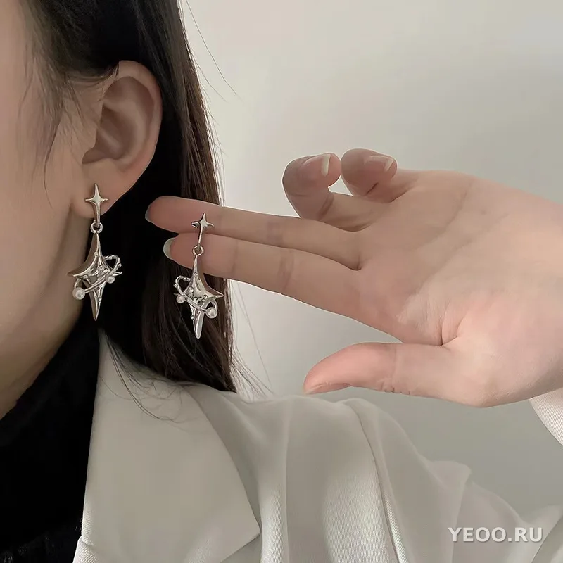 Сережки-подвески цветочные с кисточками на серебряной основе