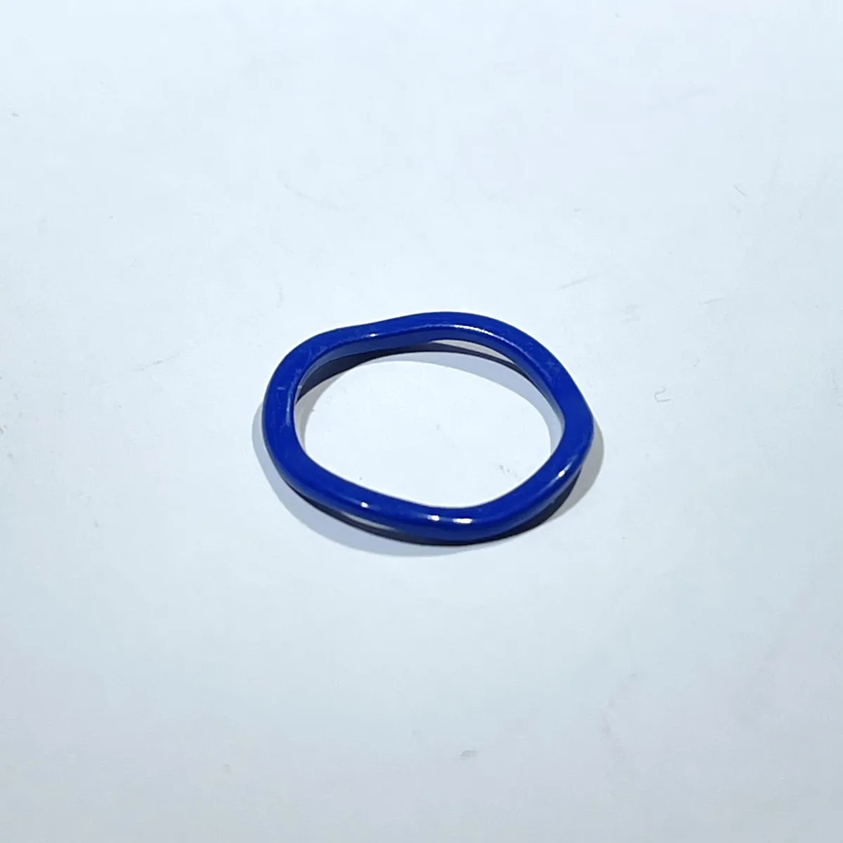 Кольцо из титановой стали с resin-вставкой в виде подсолнуха, открытое, с сердцем