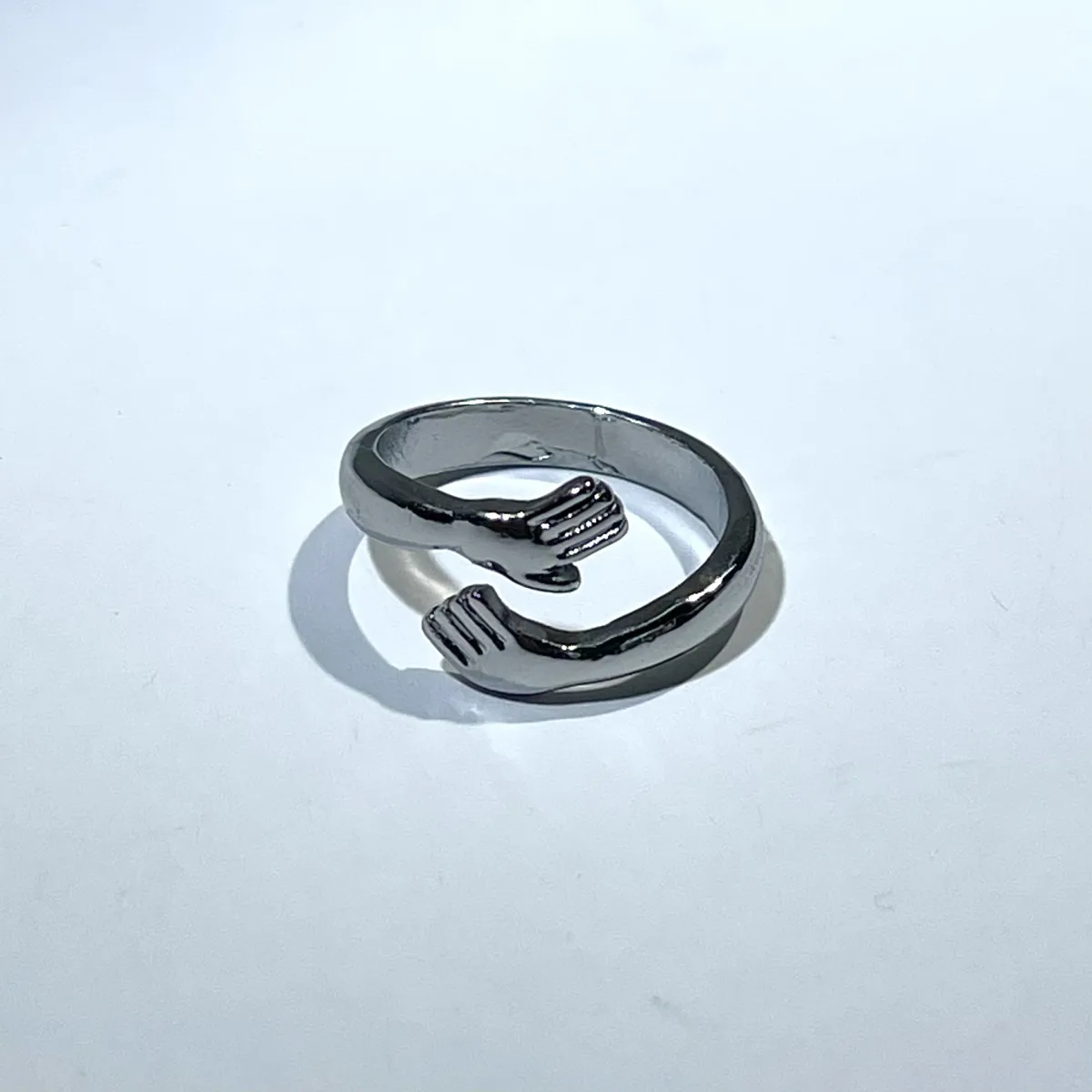Кольцо из титановой стали с resin-вставкой в виде подсолнуха, открытое, с сердцем