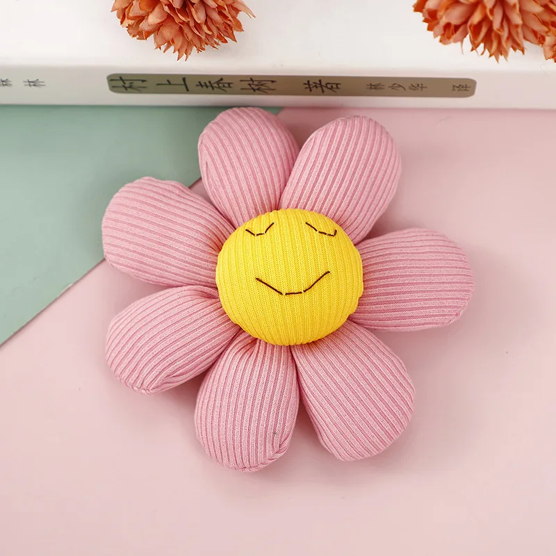 Объёмная тканевая аппликация «Улыбающееся солнце» для одежды и DIY