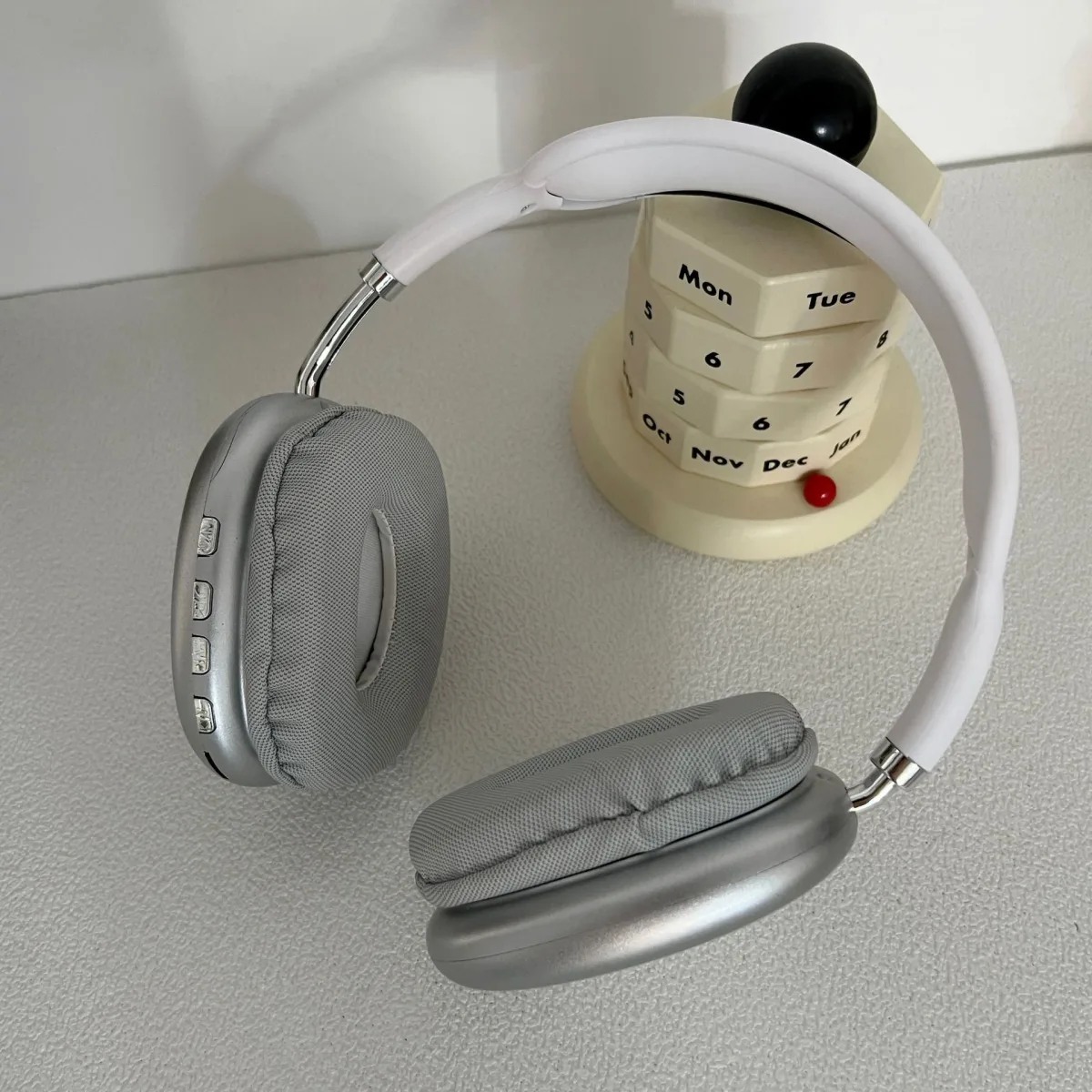 Накладные Bluetooth-наушники P9, беспроводные, для спорта и игр