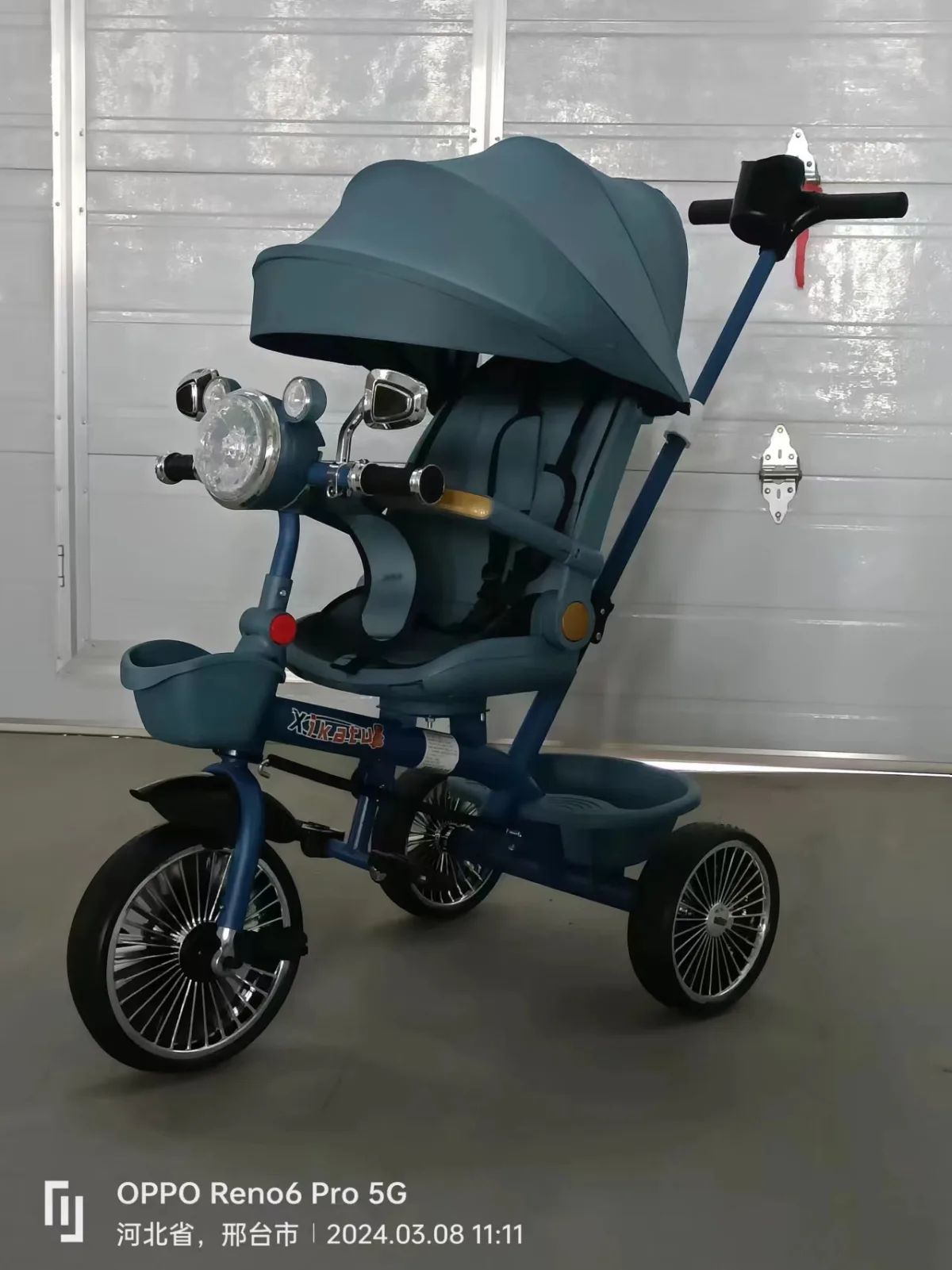 Детская трёхколёсная коляска-каталка с ручкой и навесом, 1-6 лет
