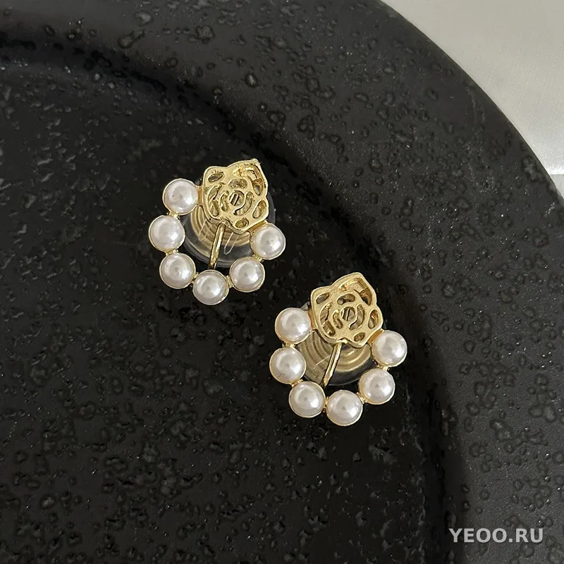 Серьги-клипсы в гонконгском стиле с жемчугом и цветочным бантом