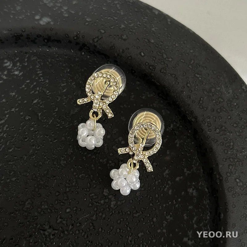 Серьги-клипсы в гонконгском стиле с жемчугом и цветочным бантом