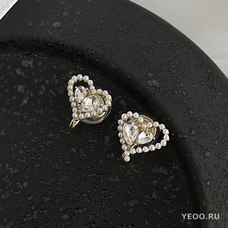Серьги-клипсы в гонконгском стиле с жемчугом и цветочным бантом