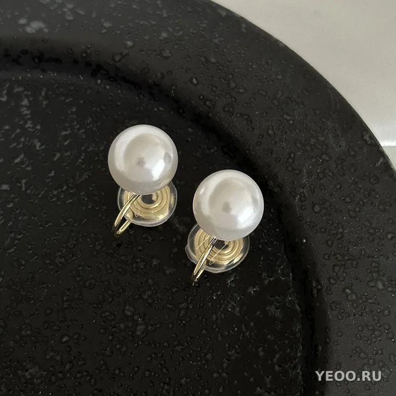 Серьги-клипсы в гонконгском стиле с жемчугом и цветочным бантом