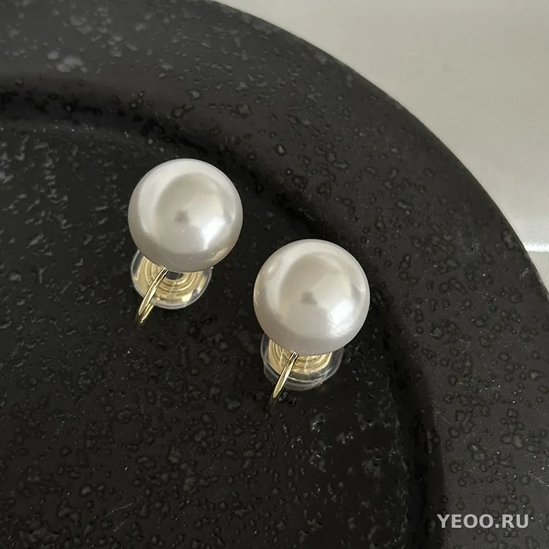Серьги-клипсы в гонконгском стиле с жемчугом и цветочным бантом