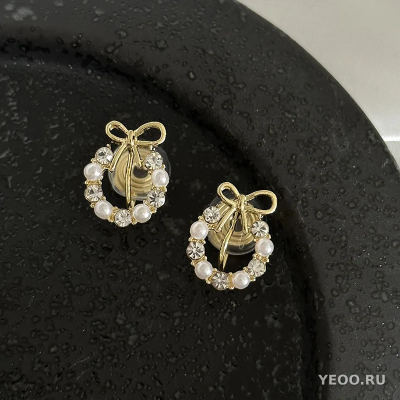 Серьги-клипсы в гонконгском стиле с жемчугом и цветочным бантом
