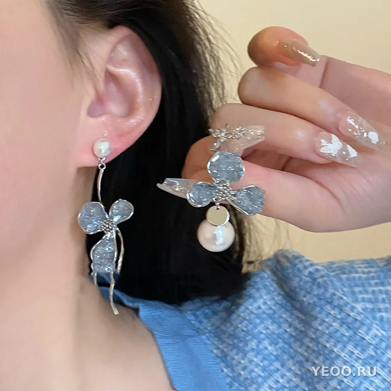 Длинные серьги-кисточки с бабочкой и чёрным сердцем, асимметричные