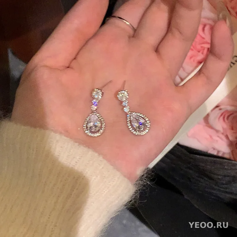Серьги-гвоздики из серебра 925 пробы с цирконием и жемчугом, бабочка