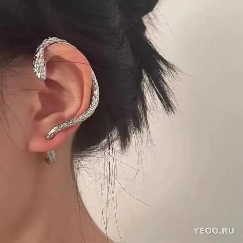 Серьги-гвоздики в виде змеи, оригинальный дизайн, темный стиль