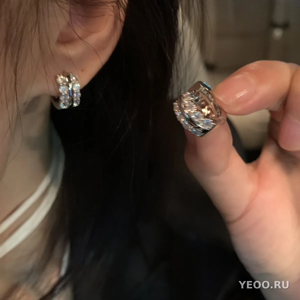 Серьги-подвески с жемчугом и цирконием на серебряной основе 925 пробы