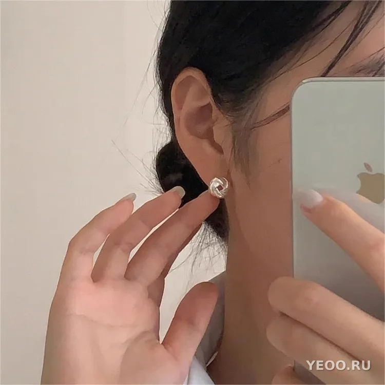 Серьги-подвески с жемчугом и цирконием на серебряной основе 925 пробы