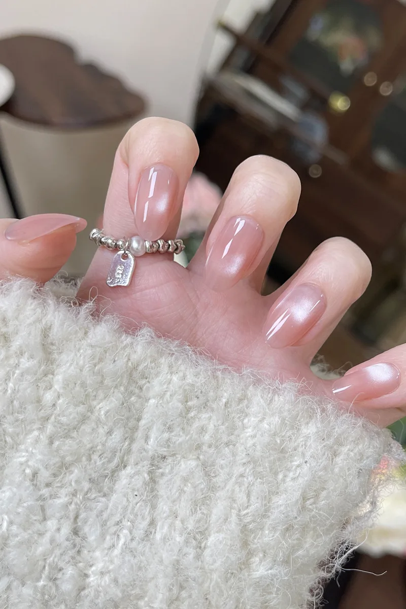 Накладные ногти короткие овальные с кошачьим глазом, ручная работа