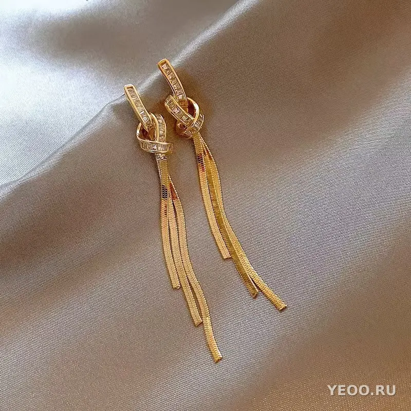 Сережки-кисточки с жемчугом и стразами, с серебряной проволокой