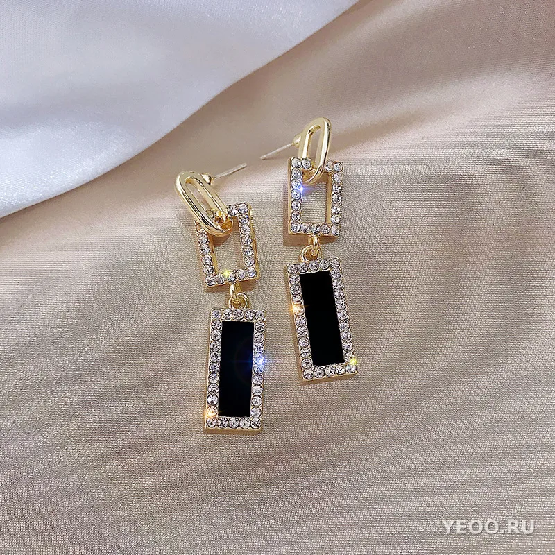 Сережки-кисточки с жемчугом и стразами, с серебряной проволокой