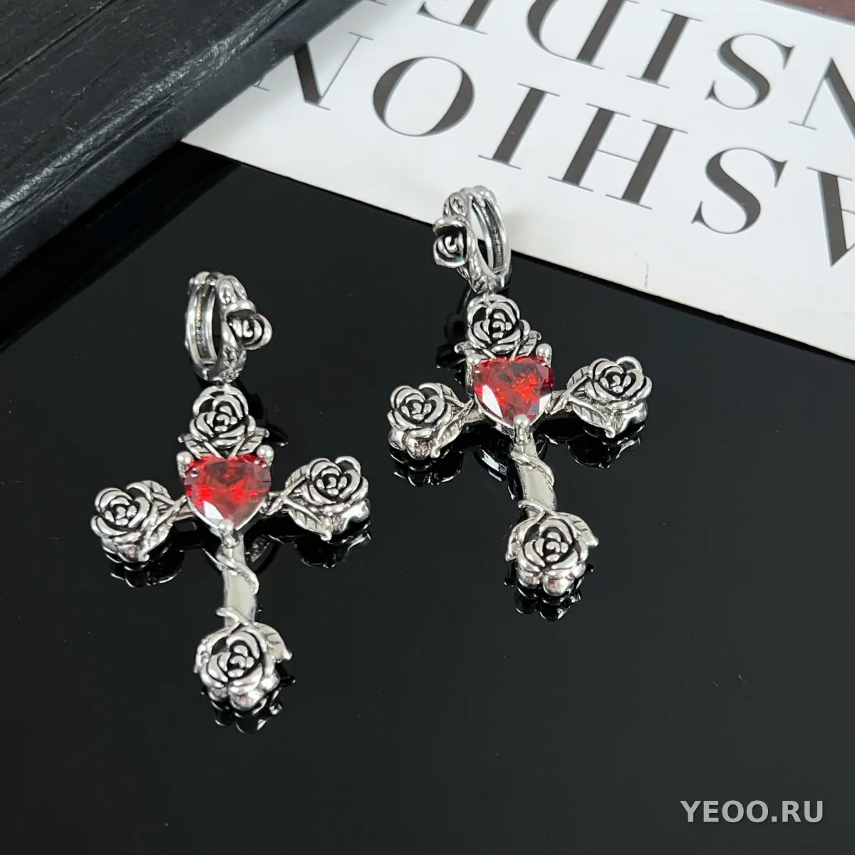 Серьги-зажимы с розой и крестом, на 925-пробной серебряной основе