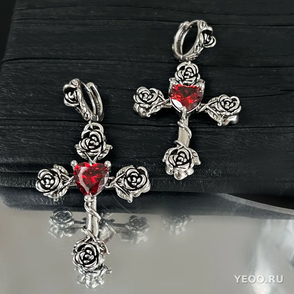 Серьги-зажимы с розой и крестом, на 925-пробной серебряной основе