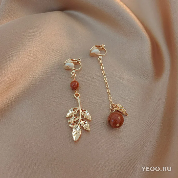 Серьги-клипсы без прокола с жемчугом, треугольные, ретро-стиль с кисточками