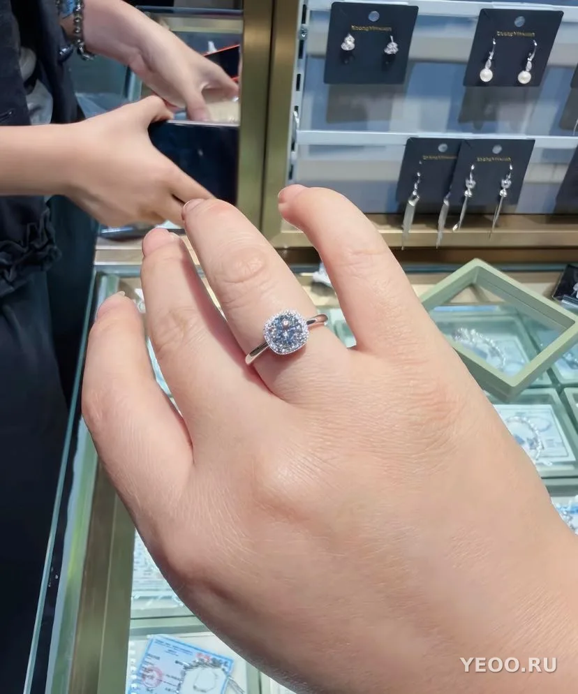 Кольцо из серебра 925 пробы с мозаикой, 1 карат