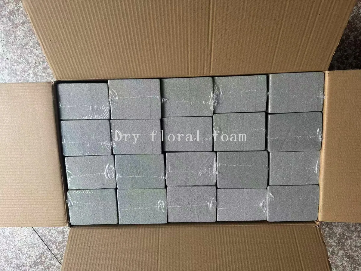 Флористическая пена для сухих цветов, 23×11×8 см