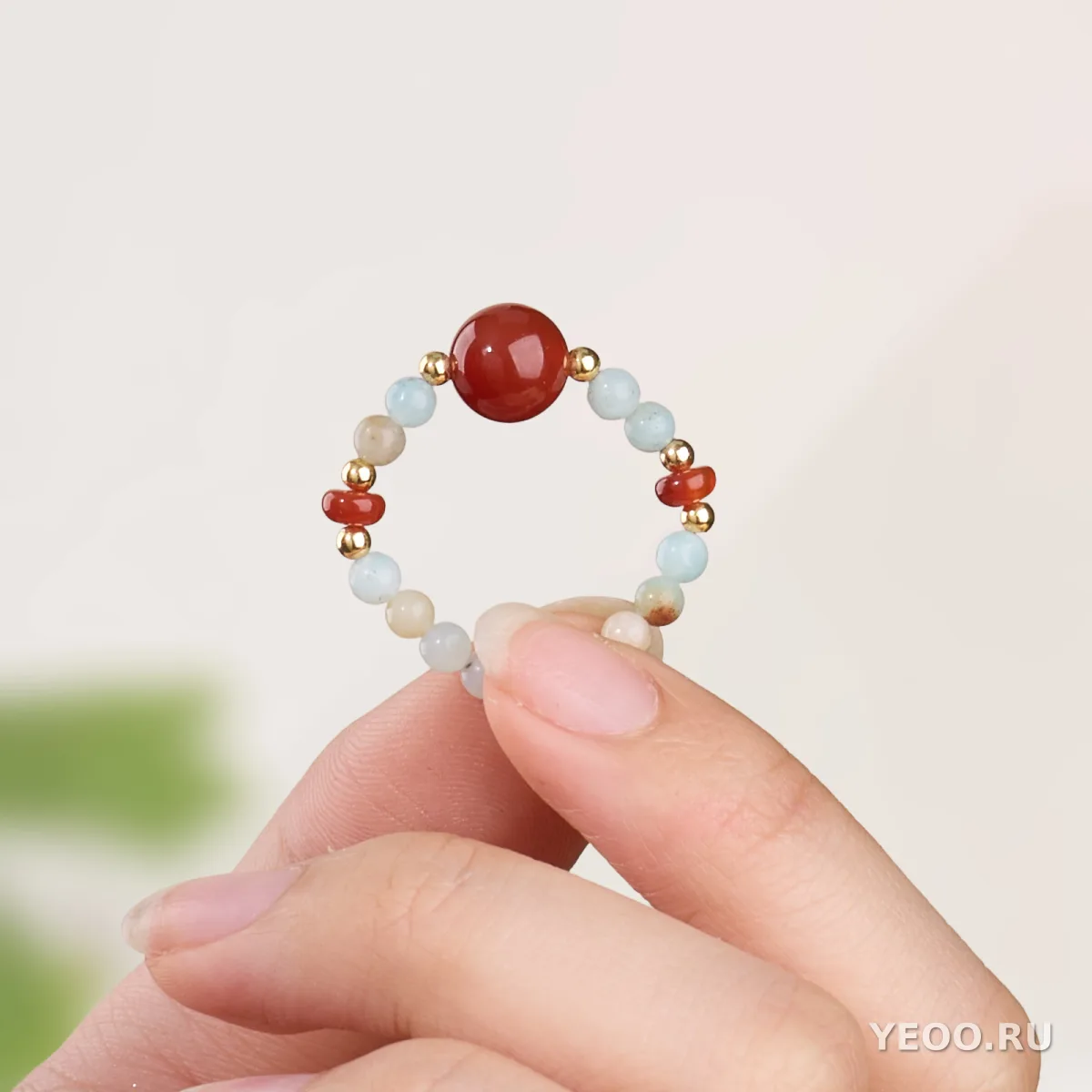 Кольцо женское из натурального камня: амазонит, красный агат, золотой песчаник