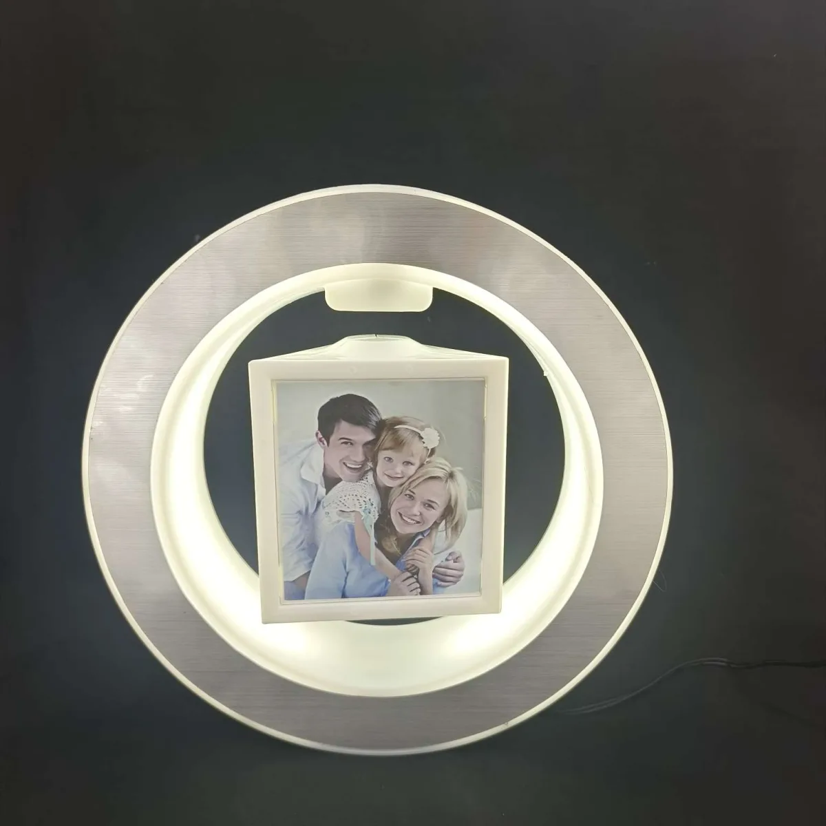 Парящая фоторамка с левитацией, декоративная, из пластика