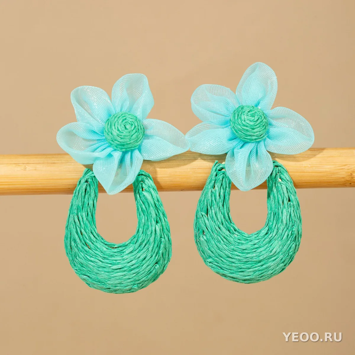 Серьги-подвески из рафии с сетчатыми цветочными элементами и плетёным кружевом в стиле каникел