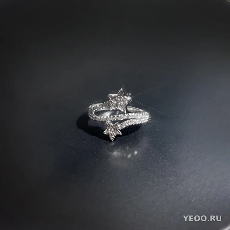 Кольцо женское разомкнутое со звёздами и сплошной инкрустацией, для указательного пальца